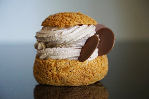 Hazelnut Couverture